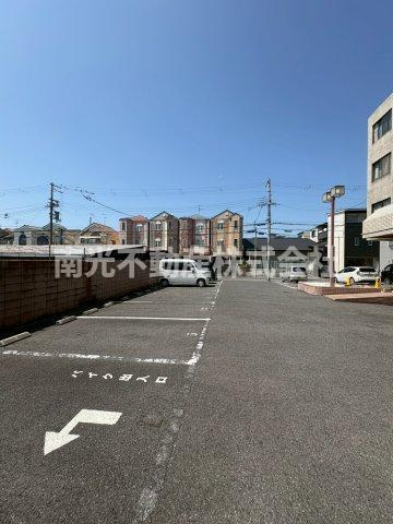 福徳ハイツの駐車場