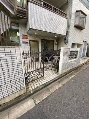 【エントランス】 | アーバン蒲田 | 落ち着いたエントランスです