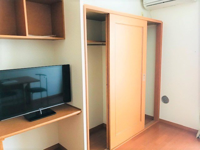 レオパレスベルエポックの収納
