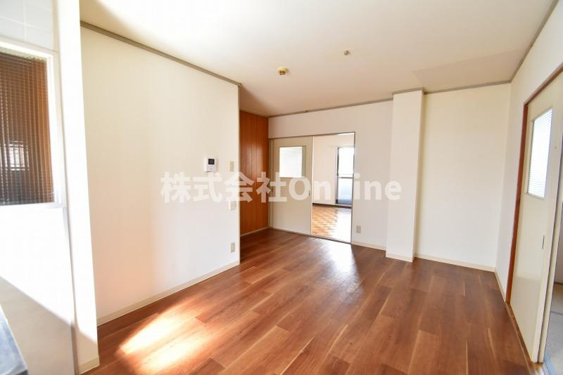 ビートル山本北の居間・リビング