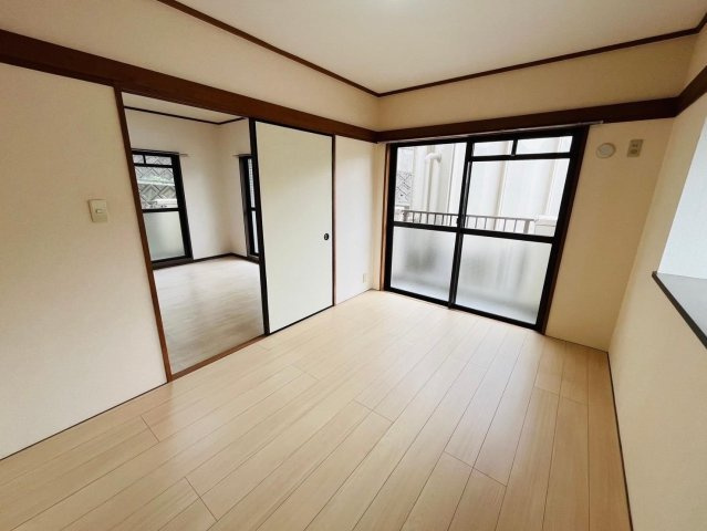 トーカンマンション平尾の居間・リビング