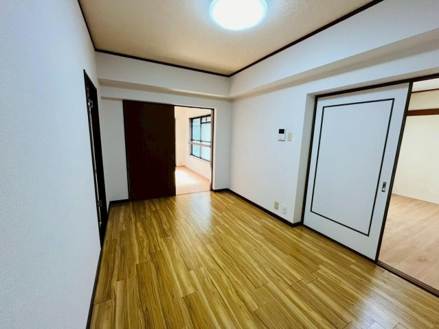 トーカンマンション平尾の居間・リビング