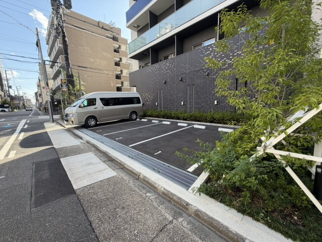 ルネフラッツ今池駅前Southの駐車場