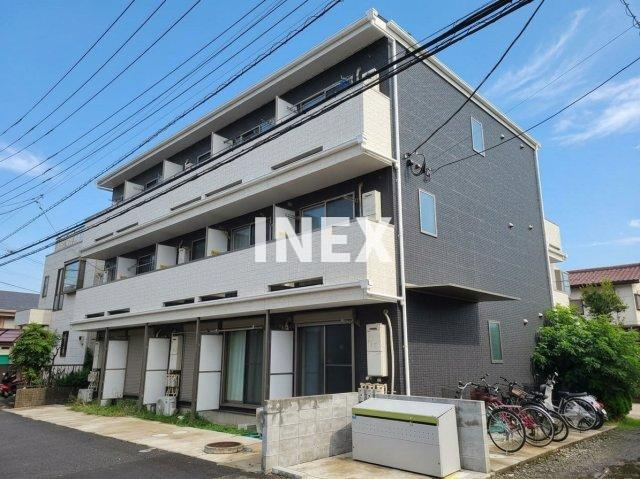 座間市東原３丁目のアパートの外観
