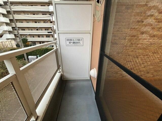 松戸市常盤平４丁目のアパートのバルコニー