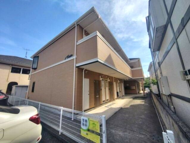 松戸市常盤平４丁目のアパートの外観