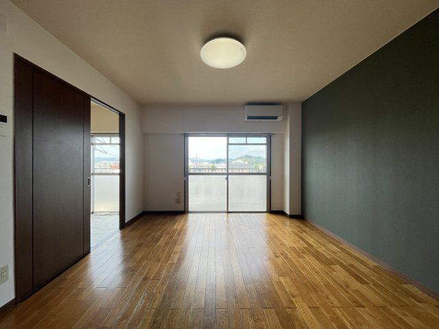 マンション楽の居間・リビング