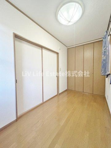 小平市天神町4丁目戸建の寝室