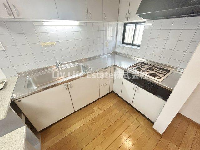 小平市天神町4丁目戸建のキッチン