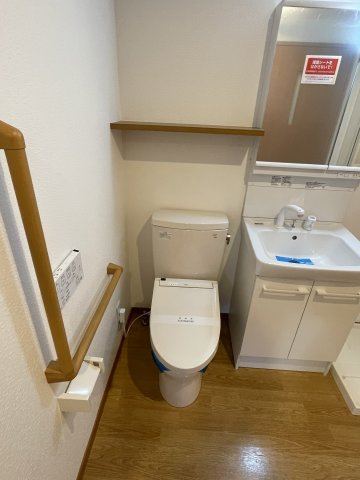 川崎市多摩区布田の賃貸マンションのトイレ