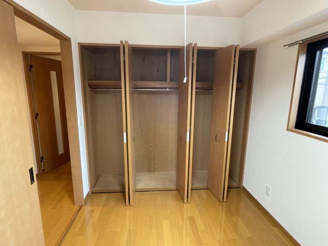 川崎市多摩区布田の賃貸マンションの収納