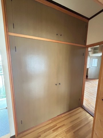 江川ハイツⅢの玄関