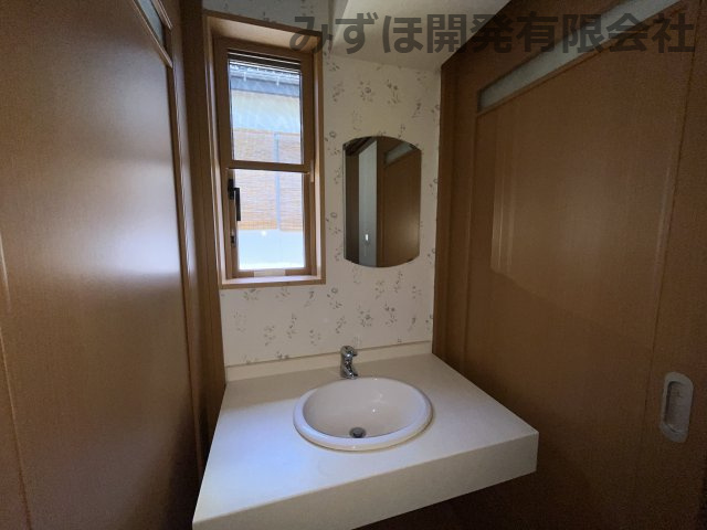 村山市楯岡笛田2丁目11-16のその他|手洗い場付きです
