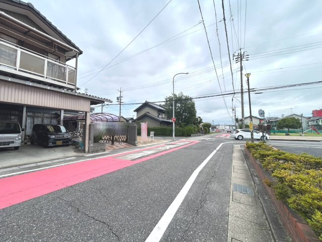 新築戸建　一宮市篭屋2丁目　全1区画分譲の前面道路含む現地写真|「現地（2026年8月30日）撮影」　　
■前面道路　
■ヤマダ不動産　株式会社リライフ