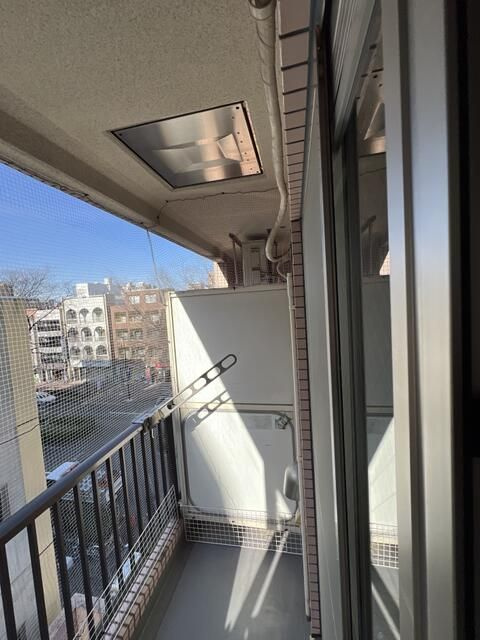 ローヤルガーデンのバルコニー