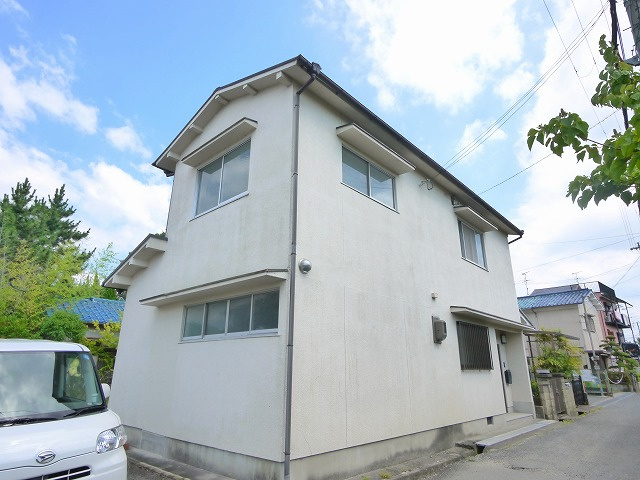 天理市柳本町戸建の外観