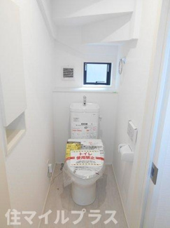 【トイレ】 | 郡山市富田町前川原新築一戸建て5棟 | 落ち着いた色調のトイレです