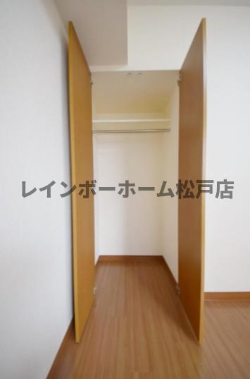 Lavita 谷塚駅前Ⅱの収納