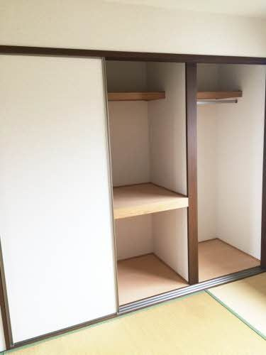 ラプラスいずみ　Ｂ棟　の収納