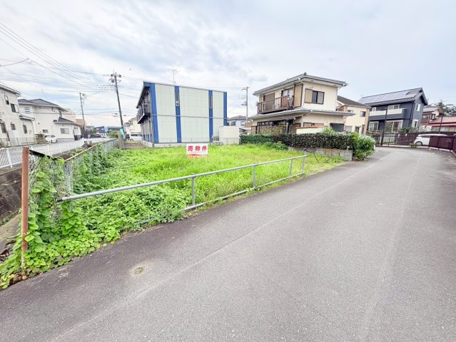 日高市鹿山　建築条件なし売地　JR川越線【高麗川駅】徒歩4分　【高麗川小学区】の前面道路含む現地写真