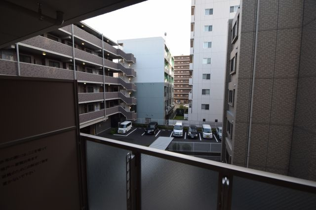 船橋市本郷町の賃貸マンションの周辺|バルコニーからの眺めです