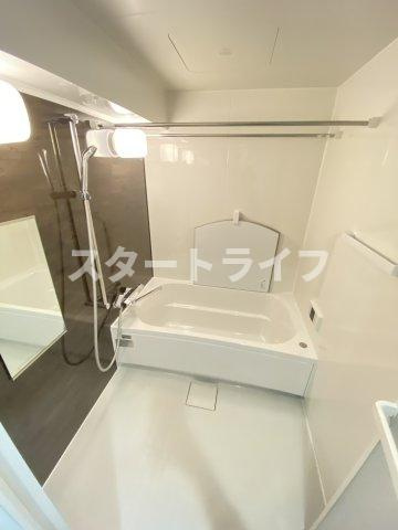 大阪市淀川区西中島４丁目の賃貸マンションの浴室