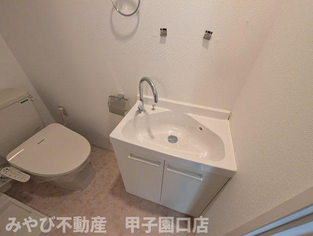 セレニテ甲子園Ⅰの洗面所