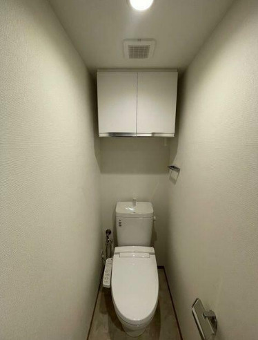 【トイレ】 | グローリオシェルト杉並方南町 | 温水洗浄便座。