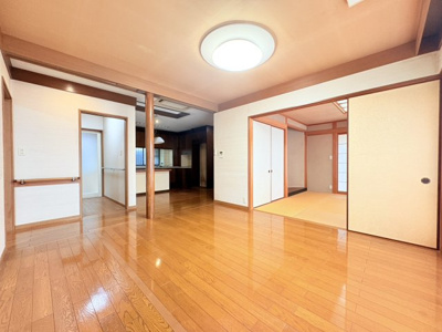 【居間・リビング】 | 小山花木町　邸宅
