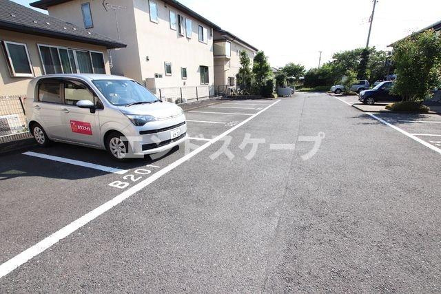 メサージュ・ド・ローズＢの駐車場|高崎、前橋のお部屋探しはエンドスケープまで！お客様の理想お聞かせ下さい♪