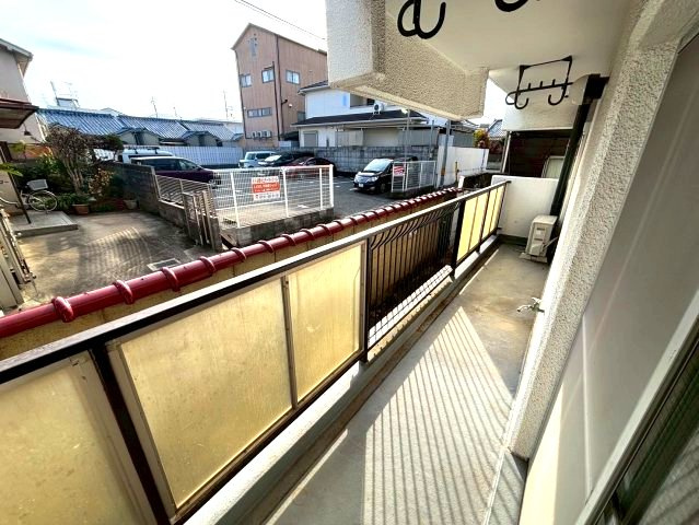 メゾン野々上のバルコニー