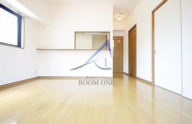 カールトンプラザ川崎の居間・リビング|洋室のお部屋です。