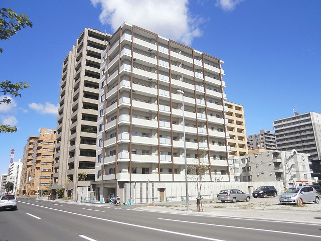 マストライフ知事公館