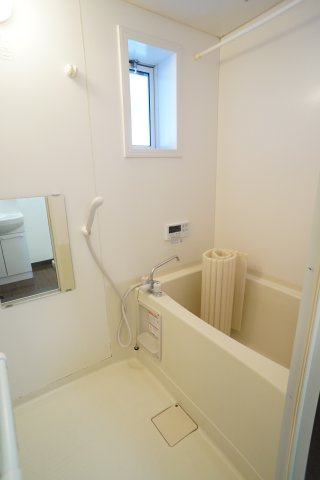 【浴室】 | パレス山栄 | コンパクトで使いやすいお風呂です