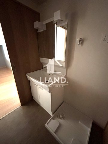 MODERN PALAZZO住吉　住吉小学校区の洗面所|MODERN PALAZZO住吉