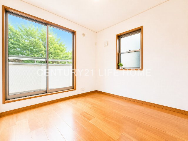 【洋室】 | グリーンライン「北山田」中古戸建 | 個人の部屋や寝室として使える洋室です