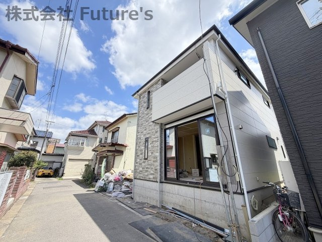 三郷市幸房　新築戸建　全1棟の前面道路含む現地写真|前面道路含む現地写真です。