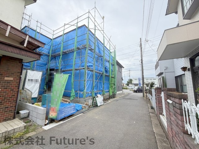 三郷市幸房　新築戸建　全1棟の前面道路含む現地写真|前面道路含む現地写真です。