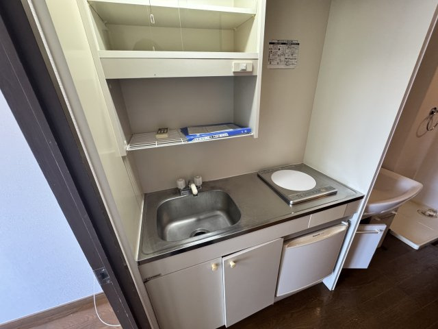 ロイヤルコート産業医大前のキッチン