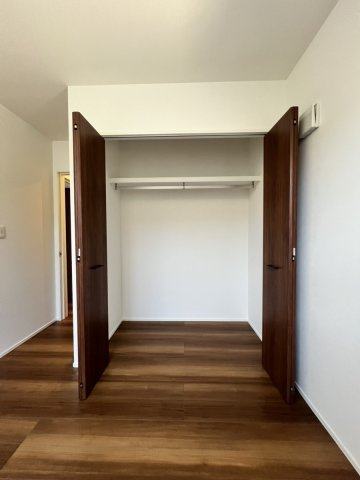 古閑中町戸建の収納