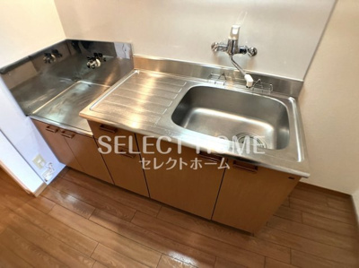  | アムール西岡崎