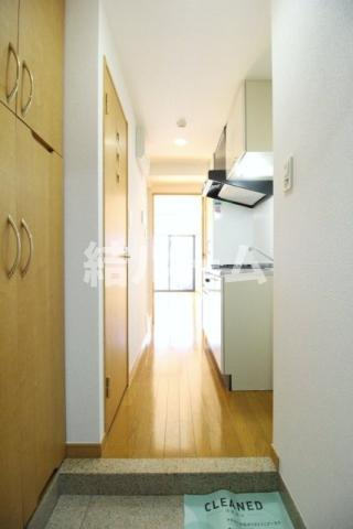 中野区丸山１丁目の賃貸マンションの玄関