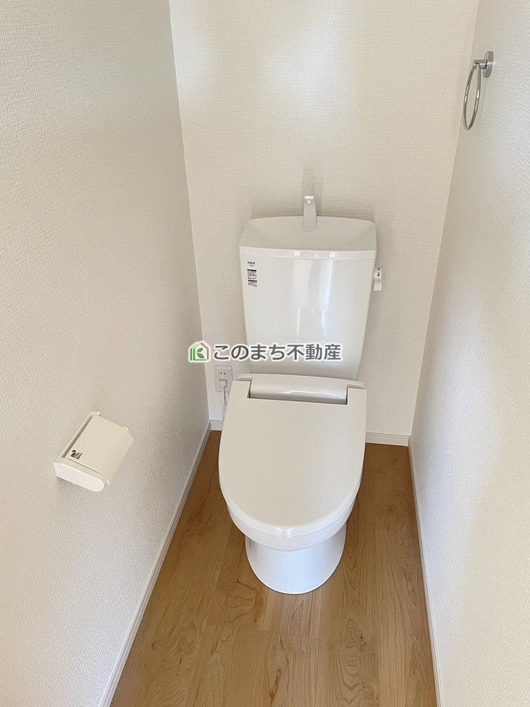 リガーレ宇都宮市石井町6期のトイレ|同社施工物件の写真です。※建具やフローリング、その他仕様が違う場合がございます。