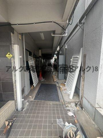 浅川コーポのエントランス