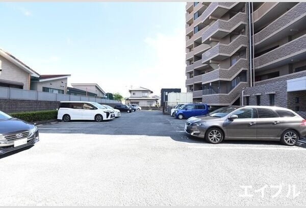 サンパディ 久留米の駐車場