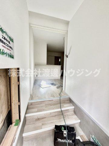 Re.Terrace 緑橋01の玄関