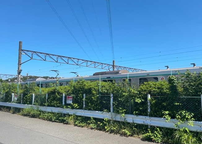 【展望】 | 眺望を気にして物件を探す場合、前面に建物が建っていないか現地で確認しましょう！前面に建物があると景色はもちろん、日当たりや風通しにも影響が出てきます。住んだ時のことを想像しながら現地見学をしましょう。