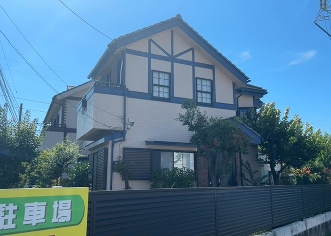 【庭】 | 庭があることでガーデニングや家庭菜園はもちろん、こどもの遊び場やペットを放して遊ぶことができます。また、家の周囲に余裕があるということです。隣地との間があれば、十分な日当たりと、風通しが確保できます。