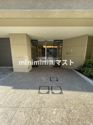 ベルンガーデン上本町のエントランス