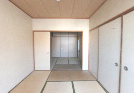 ドミール光明池の収納|趣のある和室です